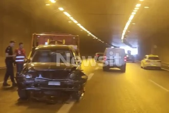 Νεκρός οδηγός που έπαθε ανακοπή και καρφώθηκε σε τούνελ στην Ποσειδώνος
