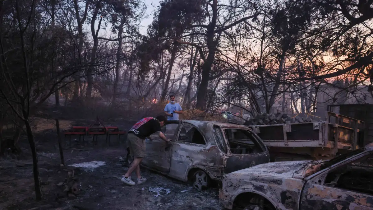 Φωτιές στην Τουρκία: 2.000 κάτοικοι απομακρύνθηκαν από περιοχές – Τεράστιες φλόγες, καμένα σπίτια και αυτοκίνητα ΦΩΤΟ