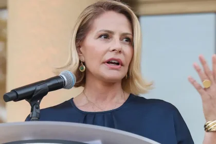 Τζένη Μπαλατσινού: «Από τα 12 έως τα 17 έμεινα εσωτερική σε ένα αθλητικό σχολείο στη Γαλλία»