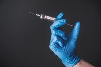 Ξεκινά η διάθεση εμβολίου κατά της γονόρροιας