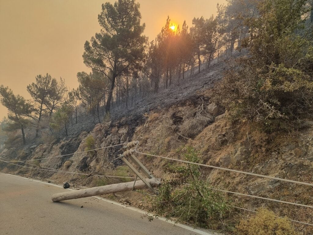 Σε κατάσταση έκτακτης ανάγκης Ζάκυνθος και Πρέβεζα λόγω των πυρκαγιών