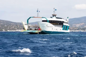 Νέα Στύρα: «Κόλλησαν τα πηδάλια, δεν είδα την ξέρα», ισχυρίστηκε ο καπετάνιος - Την Παρασκευή η απολογία του στον ανακριτή