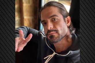 Ο Άρης Μουγκοπέτρος ετοιμάζει βιβλίο για τη ζωή του