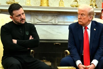 Sky News: Ο Ζελένσκι ρισκάρει άλλη μια «ενέδρα» στον Λευκό Οίκο αλλά πρέπει να είναι πρόθυμος για ειρηνευτικές συνομιλίες