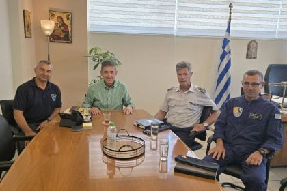 Συνάντηση Αλεξόπουλου με στελέχη της Αεροπορικής Βάσης του Αράξου