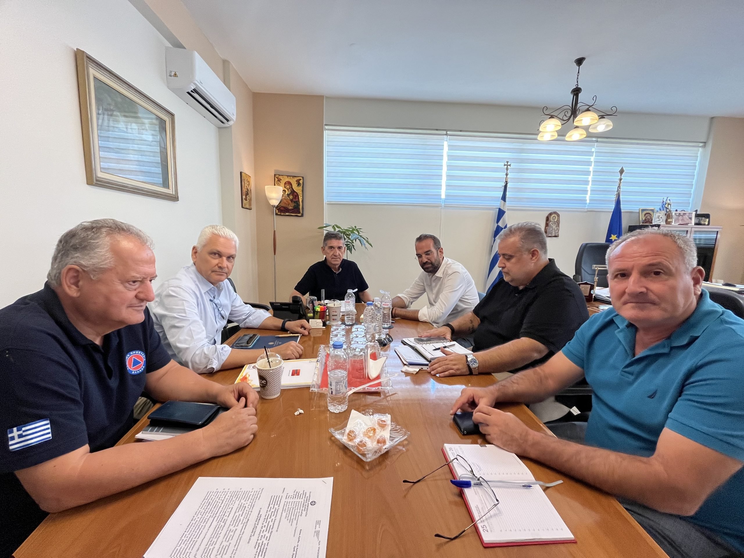Δυτική Αχαΐα: Συσκέψη συντονισμού για την κρατική αρωγή στους πληγέντες από την καταστροφική πυρκαγιά της 12ης Αυγούστου