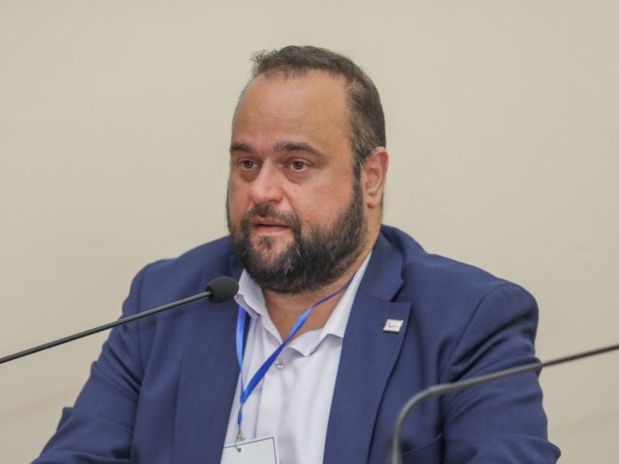 Β. Αϊβαλής: Την ώρα που χιλιάδες Πατρινοί στερούνται, ρυθμίζουν και πληρώνουν, ο Δήμος ανταμείβει την ασυνέπεια