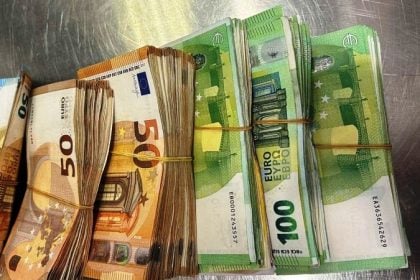 Πάτρα: Κατήγγειλε φίλο του για κλοπή 100.000 ευρώ από το σπίτι του!