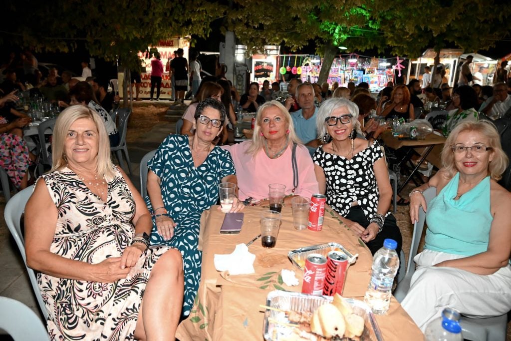 H Πλατεία Αμπελοκήπων πλημμύρισε με κόσμο για τρεις μέρες ΦΩΤΟ