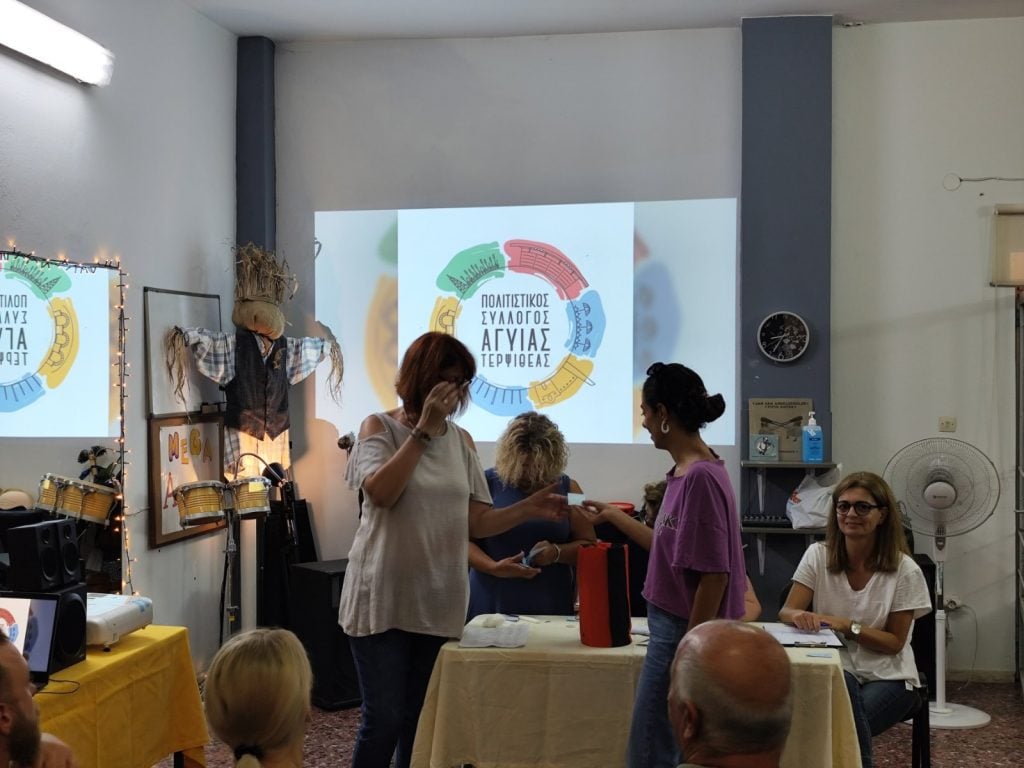 Η Αγυιά στηρίζει την Παναχαϊκή: Η γειτονία που ξαναδίνει ζωή στο ποδόσφαιρο ΦΩΤΟ