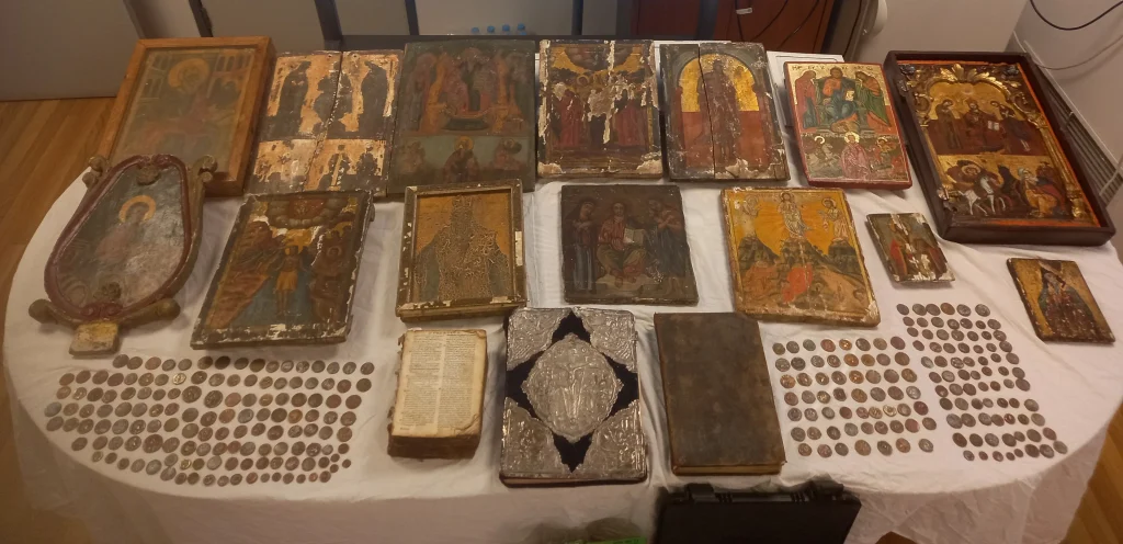 Μονή Μεγάλου Σπηλαίου: Για εγκληματική οργάνωση κατηγορούνται οι 6 συλληφθέντες - Όλες οι λεπτομέρειες της υπόθεσης από την ΕΛ.ΑΣ (ΝΕΕΣ ΦΩΤΟ)