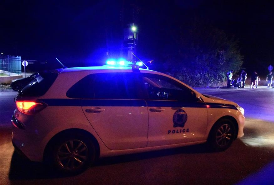 Παραλίγο τραγωδία στην Πύργου-Πατρών: ΙΧ χωρίς φώτα έκανε αναστροφή και προκάλεσε χάος