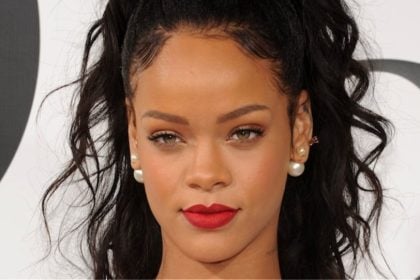Rihanna: Γέννησε το τρίτο της παιδί της