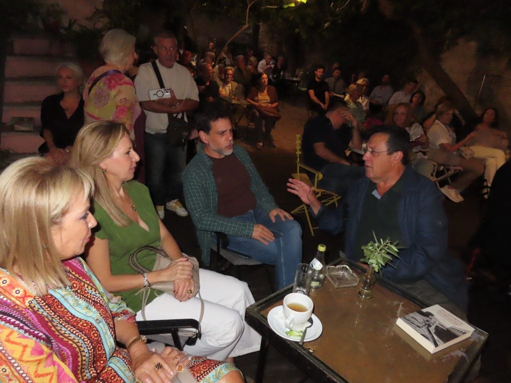 Πάτρα: Πλήθος κόσμου στην παρουσίαση του βιβλίου της Σώτης Τριανταφύλλου ΦΩΤΟ