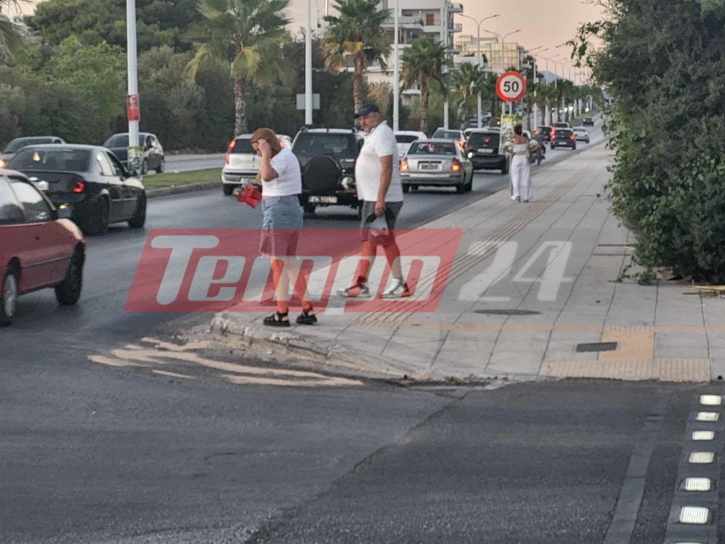 Συγκλονισμένη η Πάτρα από το σοκαριστικό τροχαίο που στοίχισε την ζωή του Δημήτρη Λιόπετα - Λουλούδια και κεριά στο σημείο ΦΩΤΟ