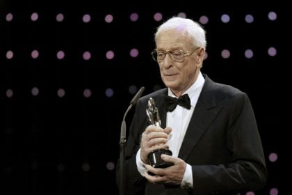 Μάικλ Κέιν: Ακάθεκτος στα 92 του ετοιμάζεται να πρωταγωνιστήσει στη νέα ταινία του φίλου του Βιν Ντίζελ