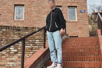 Κόρινθος: «Όλα είναι ανοιχτά» λέει ο αδελφός του 22χρονου που τον βρήκε αιμόφυρτο με δύο μαχαιριές στον λαιμό