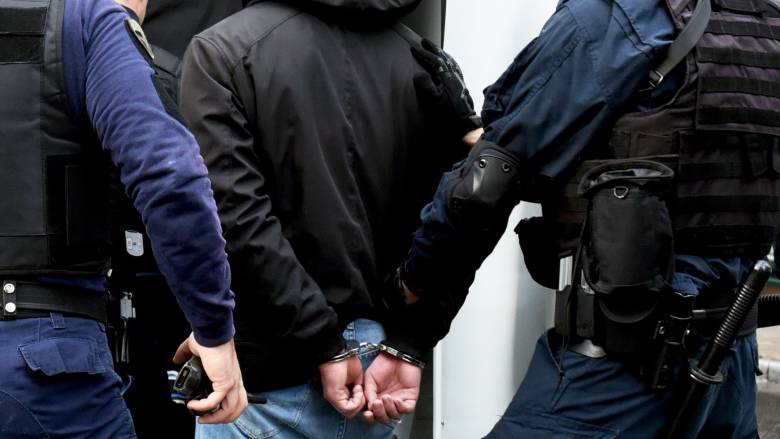 Πάτρα: Οι διαρρήκτες ήταν ...ερασιτέχνες και έπεσαν πάνω σε αστυνομικούς