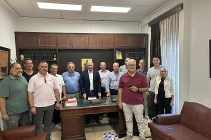 Πάτρα: Συνάντηση των εμπόρων με τον ευρωβουλευτή Γιάννη Μανιάτη