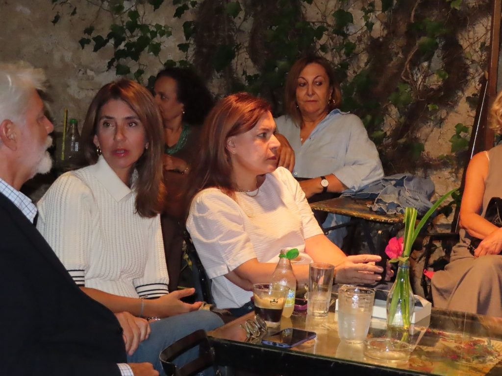 Πάτρα: Πλήθος κόσμου στην παρουσίαση του βιβλίου της Σώτης Τριανταφύλλου ΦΩΤΟ