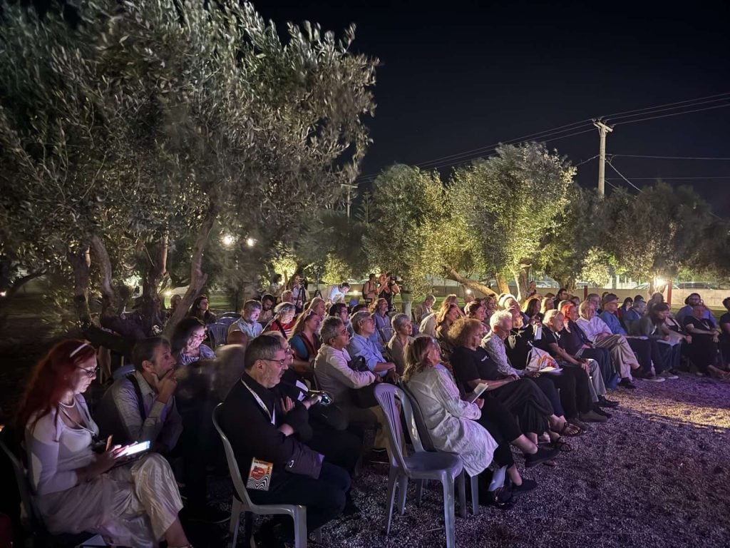 Η ποίηση «πλημμύρισε» την Πάτρα- Γιορτή δημιουργίας και έμπνευσης το 8ο Διεθνές Φεστιβάλ Ποίησης Πάτρας - ΦΩΤΟ