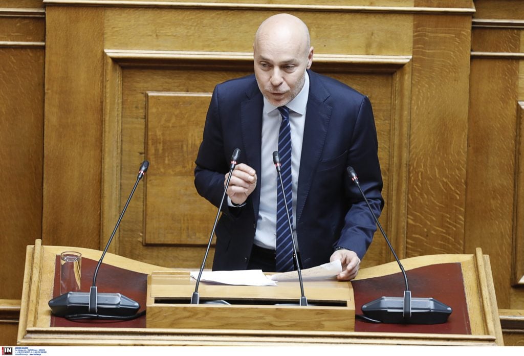 Πως το πόθεν έσχες ...αποκάλυψε τον "κρυφό" γάμο βουλευτή