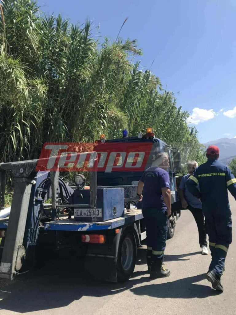 Πάτρα: Εξετράπη όχημα στην Πλαζ - Εγκλωβίστηκε οδηγός (ΦΩΤΟ)