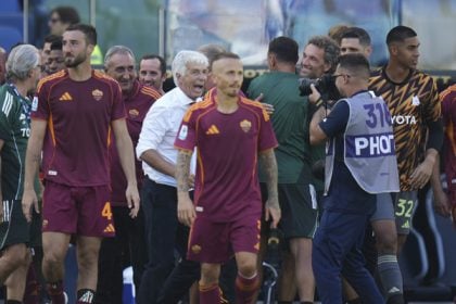 Ιταλία: Η Ρόμα πήρε το «Derby della Capitale» στο ντεμπούτο του Τσιμίκα!