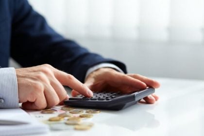 Υπ. Εθνικής Οικονομίας: Η λίστα των 83 φόρων που μείωσε η κυβέρνηση από το 2019 ως σήμερα