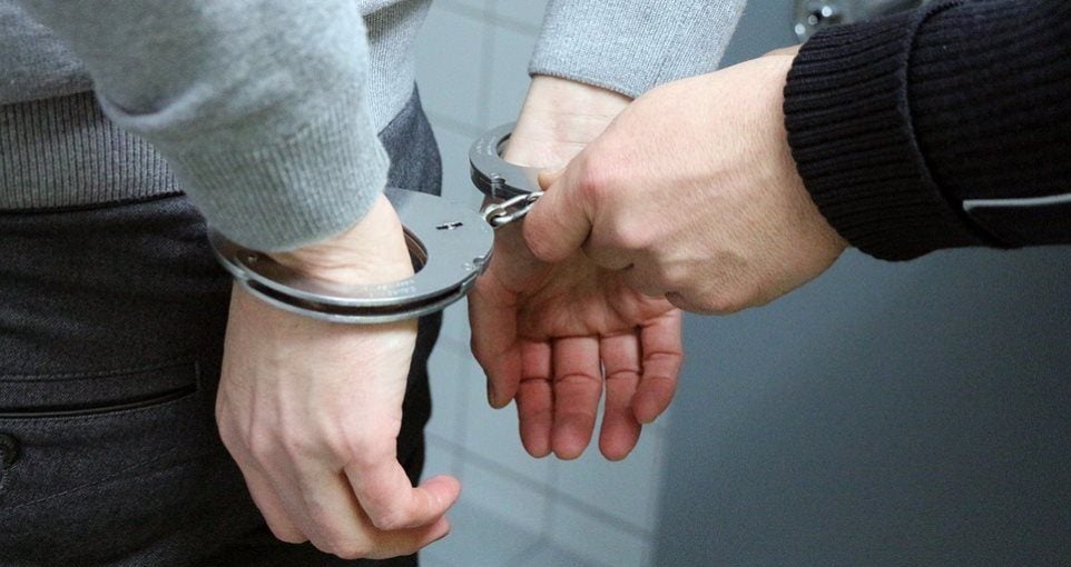 Συνελήφθησαν δύο άτομα για απόπειρα ληστείας σε βάρος αλλοδαπού καιπαράνομη είσοδο σε στρατιωτική εγκατάσταση