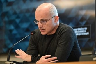 Αιχμηρή απάντηση Ψαρόπουλου στην Ένωση Δικαστών και Εισαγγελέων – «Ο σεβασμός κερδίζεται, δεν είναι θέσφατο»