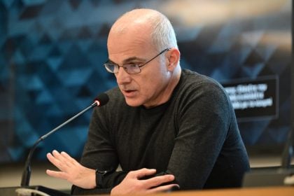 Αιχμηρή απάντηση Ψαρόπουλου στην Ένωση Δικαστών και Εισαγγελέων – «Ο σεβασμός κερδίζεται, δεν είναι θέσφατο»