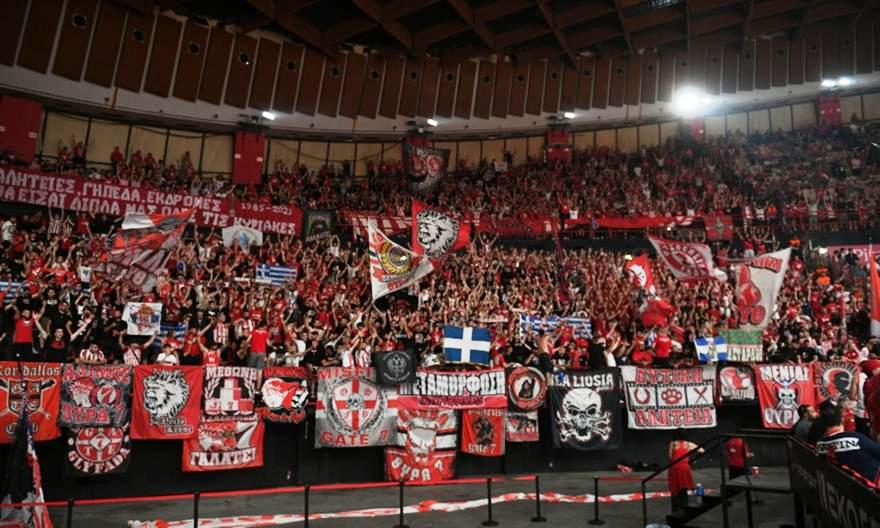 «Ερυθρόλευκη» φρενίτιδα: Sold out το ντέρμπι με Παναθηναϊκό στην Ευρωλίγκα έξι μήνες πριν τη διεξαγωγή του!