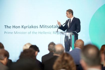 Μητσοτάκης: Εξετάζουμε την απαγόρευση των social media σε ανήλικους κάτω των 16 ετών