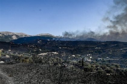 Πάτρα: Επείγουσα συνεδρίαση σήμερα της Δημοτικής Επιτροπής με θέμα την έκτακτη οικονομική ενίσχυση 84.390 ευρώ για τους πυρόπληκτους