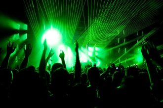 Ποιος είναι ο τράπερ που «έπιασε» η ΑΑΔΕ για φοροδιαφυγή - Τον... έκαψε το ρολόι των 116.000 ευρώ