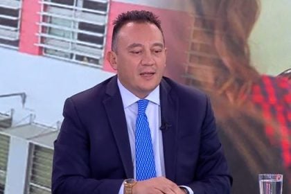 Κώστας Βλάσης: «Ανακοινώθηκαν 11.000 προσλήψεις αναπληρωτών» - Πότε αναμένονται στις σχολικές αίθουσες