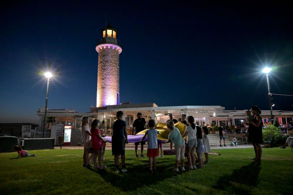 Η γιορτή της σαρδέλας γέμισε τον Φάρο της Πάτρας (ΦΩΤΟ)