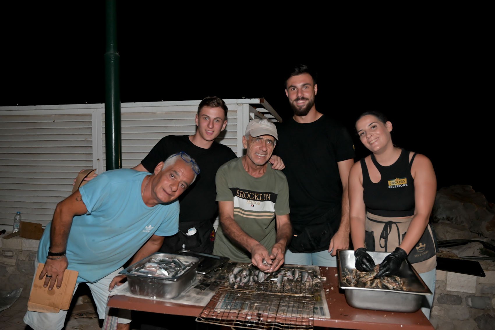 Η γιορτή της σαρδέλας γέμισε τον Φάρο της Πάτρας (ΦΩΤΟ)