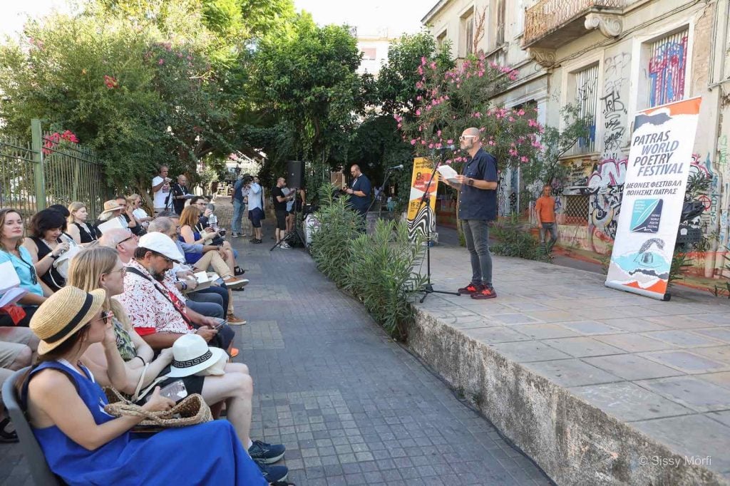 Οι «Φάροι της Ελληνικής Ποίησης» φώτισαν την Πάτρα (ΦΩΤΟ)