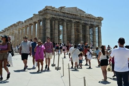 Αισιόδοξα τα μηνύματα στον τουρισμό τον Σεπτέμβριο - Αύξηση 12,5% στα έσοδα
