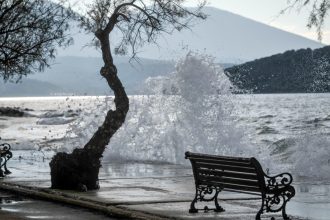Καιρός: Έρχονται ισχυροί άνεμοι έως και 8 μποφόρ - Mέχρι πότε θα συνεχιστεί η ανομβρία