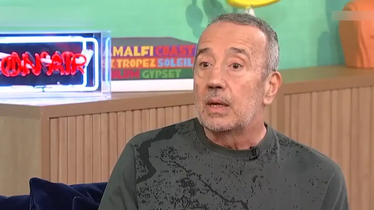 Άγγελος Πυριόχος: «Η Αλίκη Βουγιουκλάκη ήθελε να γράψουμε ένα μιούζικαλ για τη ζωή της»