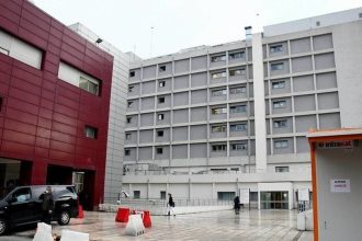 Πάτρα: "Άρπαξε" το κινητό του γιατρού