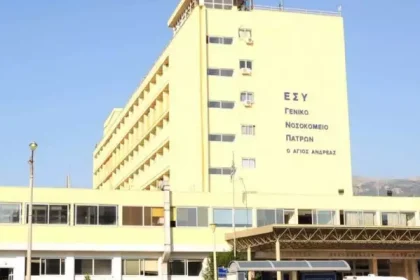 To Σωματείο «Ιπποκράτης» αντιδρά στις εξαγγελίες Μητσοτάκη για το ΕΣΥ: «Άνθρακες ο θησαυρός»