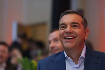 Επόμενες κινήσεις Τσίπρα: Η παραίτηση από βουλευτής του ΣΥΡΙΖΑ, το νέο βιβλίο και οι «σύντροφοι» που «καίει» - Ενδεχόμενο να έλθει Πάτρα