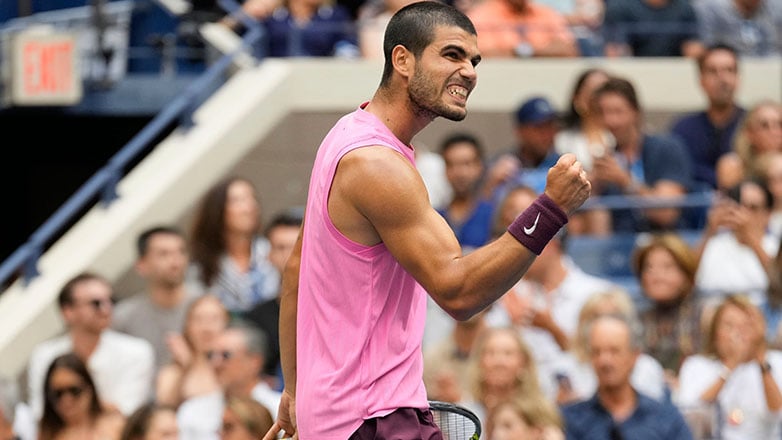Τζόκοβιτς – Αλκαράθ 0-3: Στον τελικό του US Open ο απίθανος Ισπανός, που «σκούπισε» τον Σέρβο θρύλο του τένις