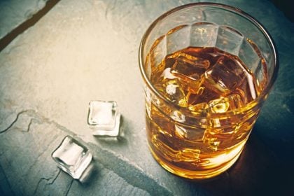 Δυτ. Ελλάδα: Στο νοσοκομείο 16χρονος για υπερβολική κατανάλωση αλκοόλ