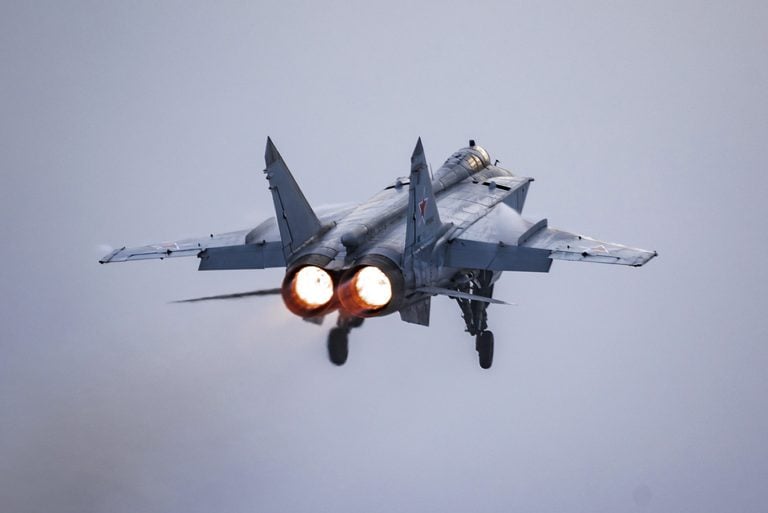 Η Ρωσία αρνείται ότι παραβίασε τον εναέριο χώρο της Εσθονίας – Την ενεργοποίηση του Άρθρου 4 του ΝΑΤΟ ζητά το Ταλίν