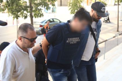 Προθεσμία να απολογηθεί την Τετάρτη πήρε ο αδελφοκτόνος - "Τώρα αρχίζω να συνειδητοποιώ τι έχω κάνει"